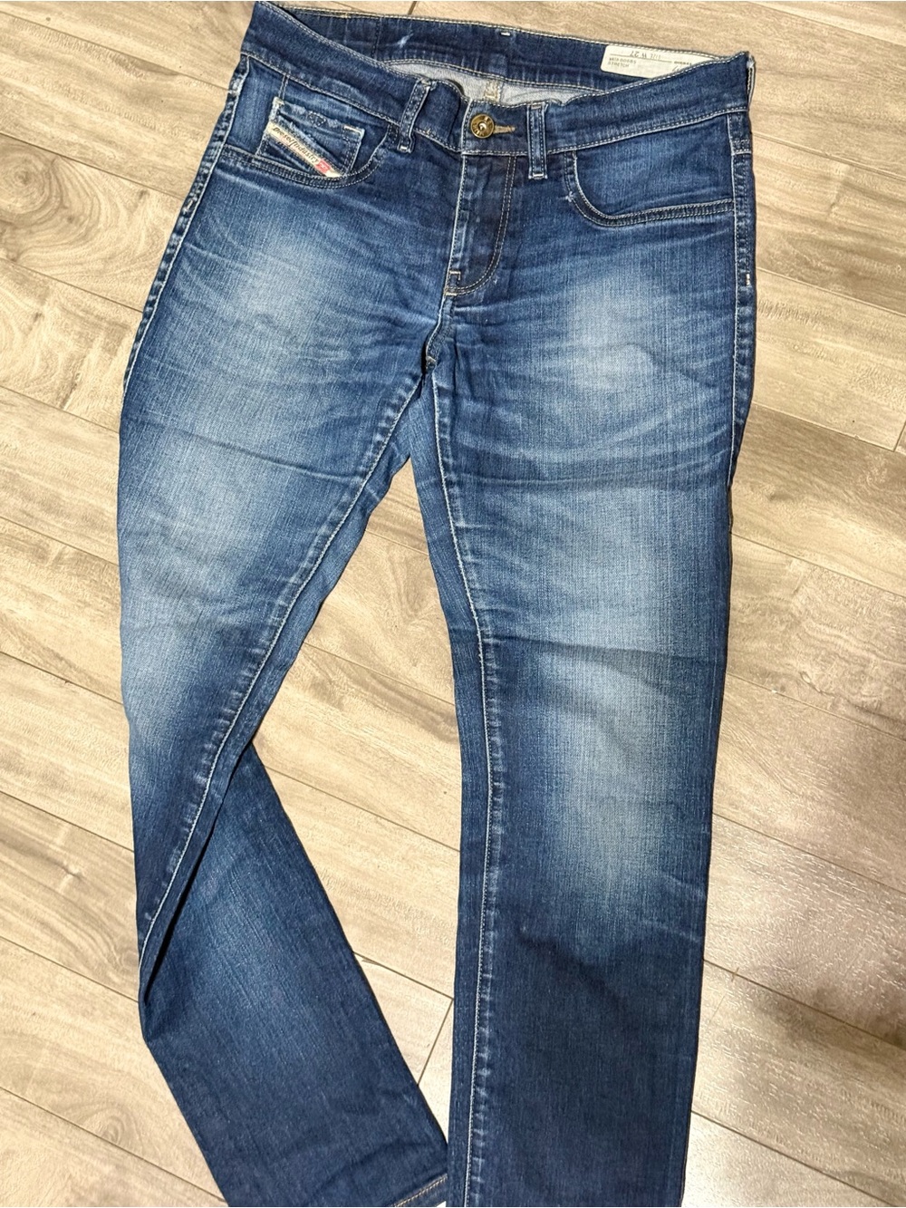 Diesel women’s Skinny Jeans in Faded Blue Wash